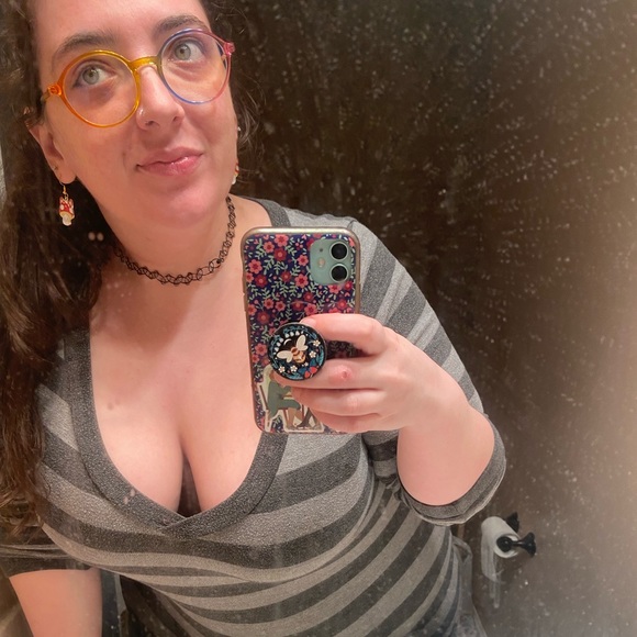 Meet your Posher, Chelsea - Picture 1 of 3